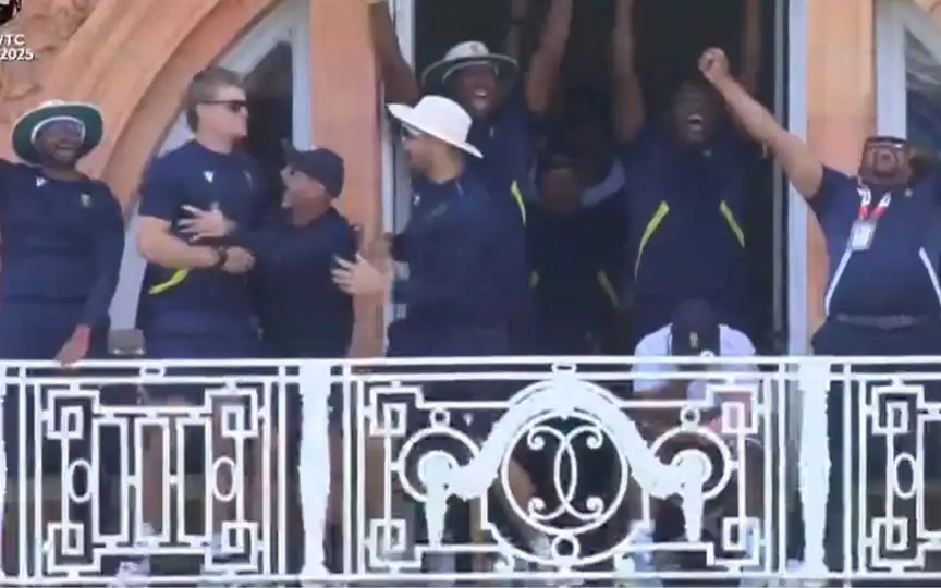 South Africa team gets emotional [Source: @Memesworldforu/X.com]